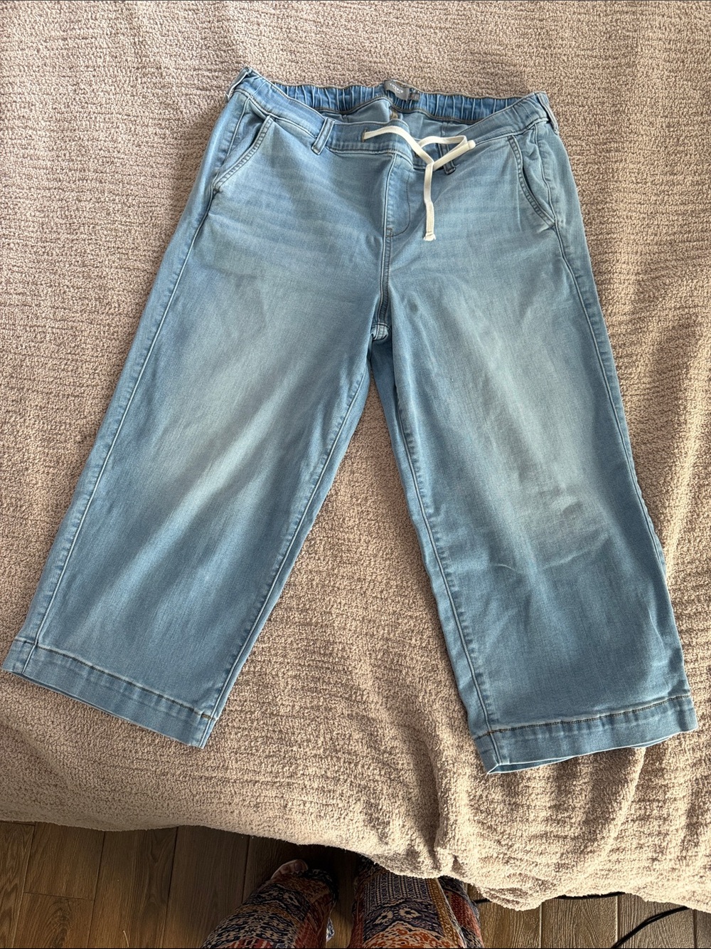 torrid Light Blue Wide-Leg Cropped Jeans